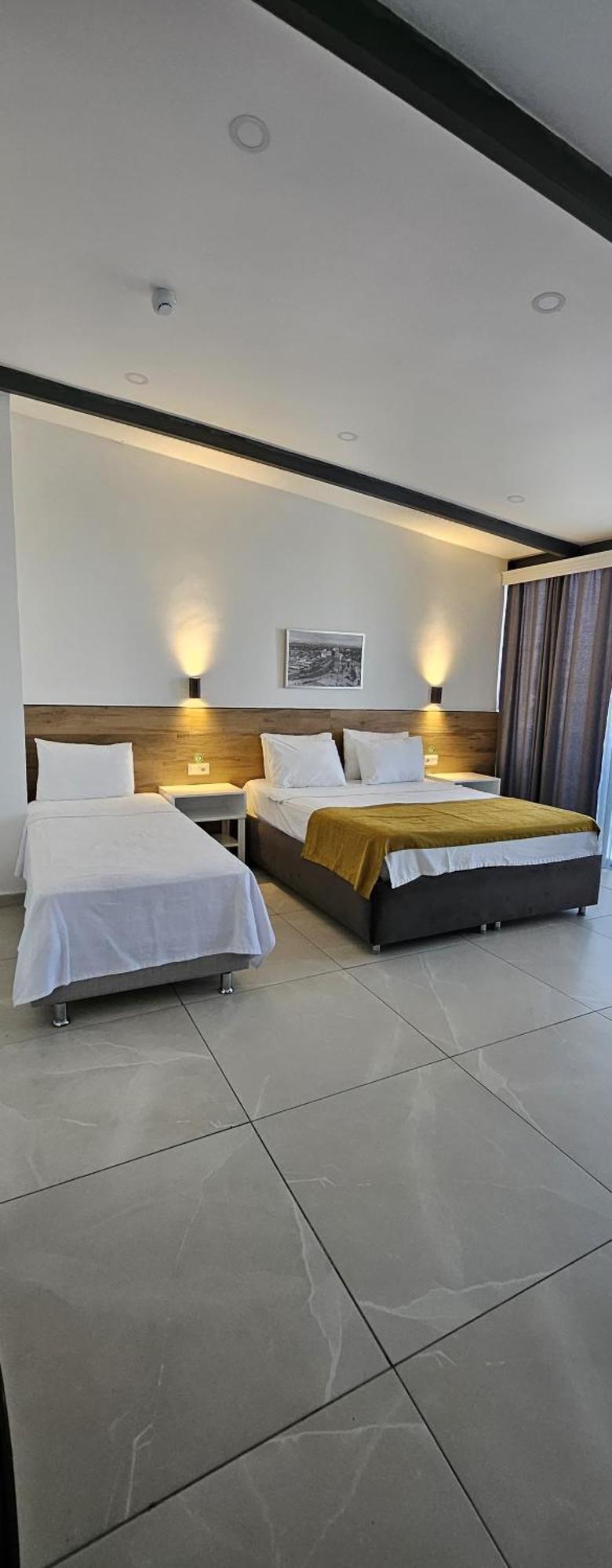 Tut Hotel Antalya Buitenkant foto